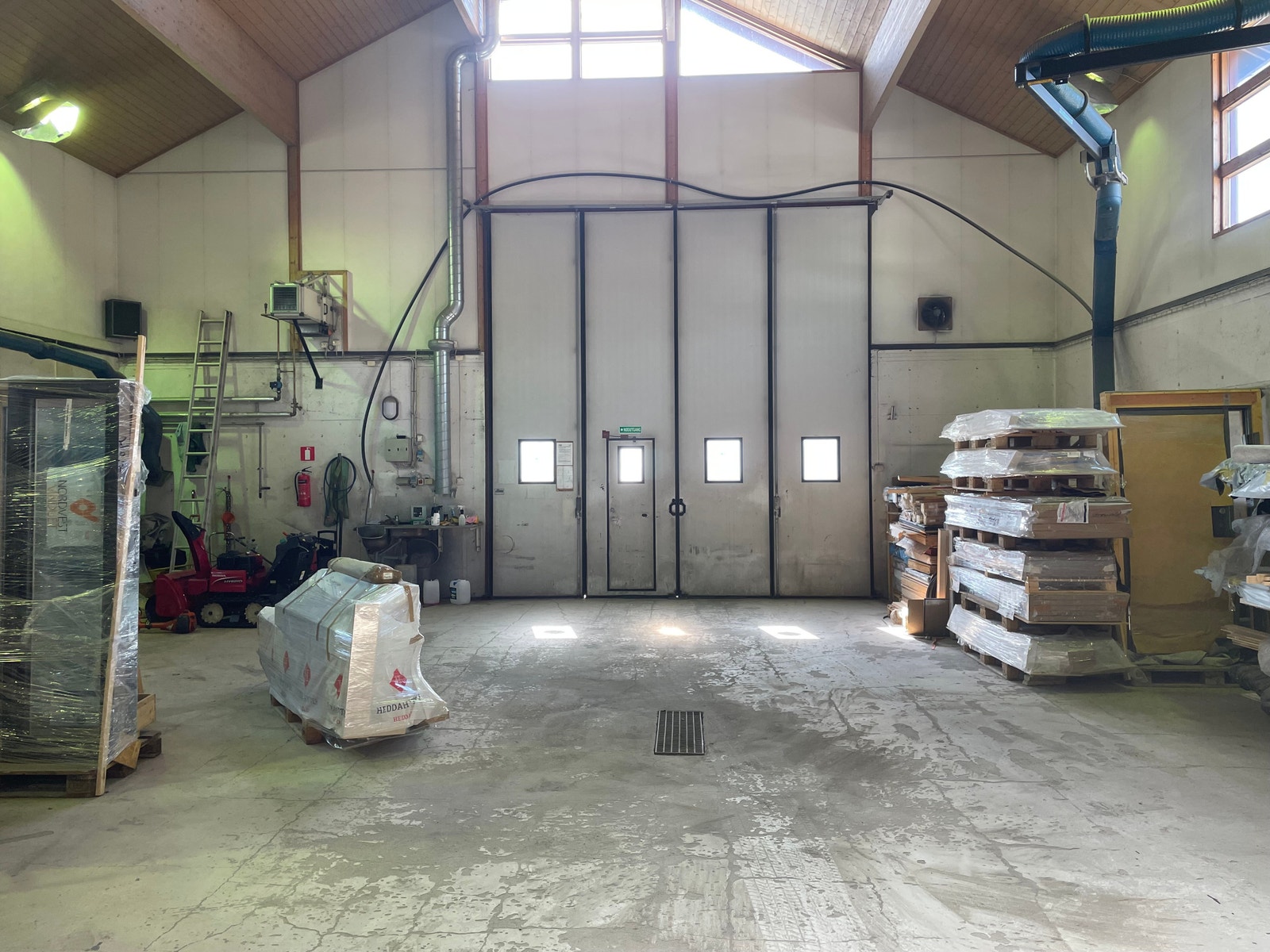Vaskehall / lagerhall Galleribilde