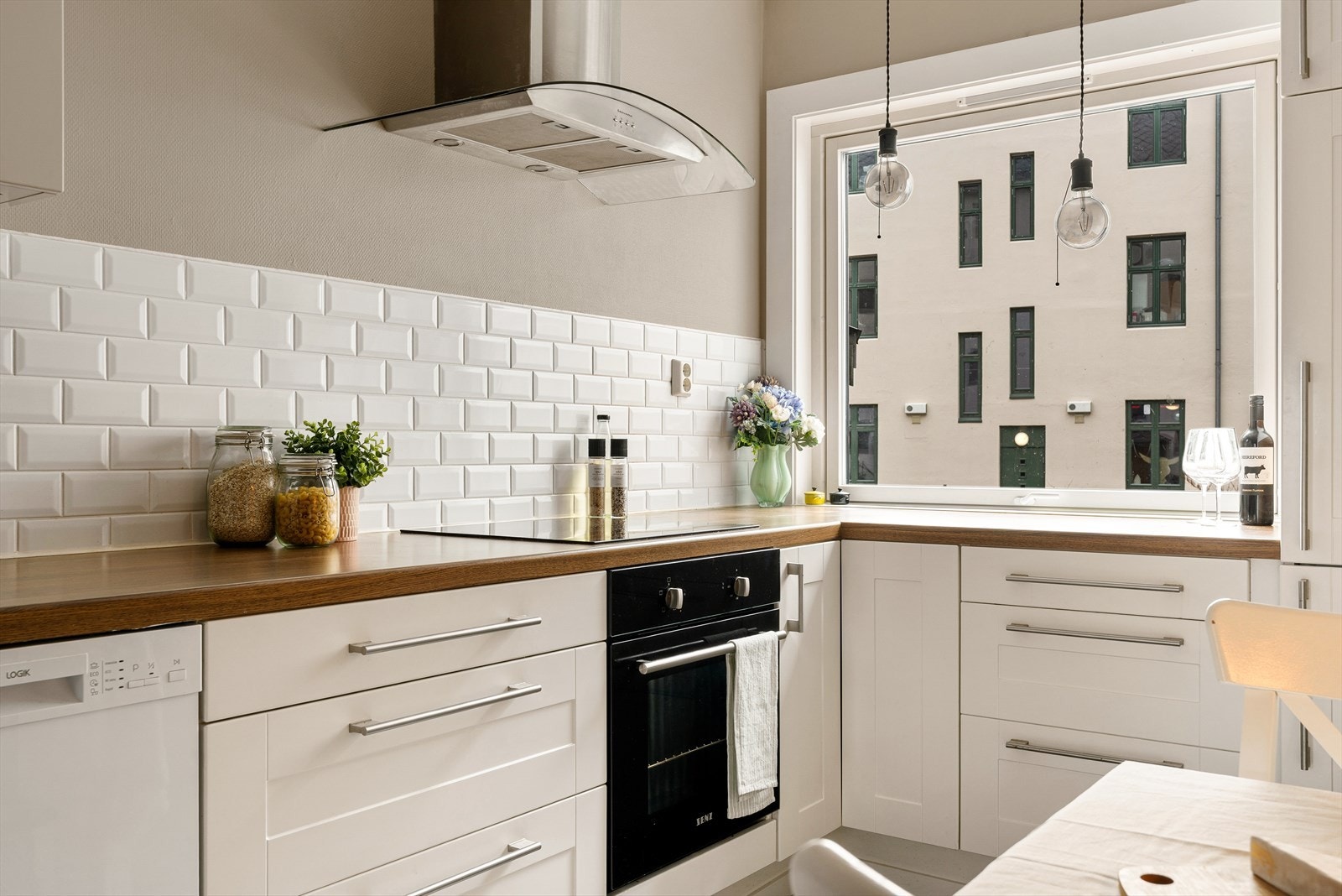 Kjøkkenet har fått TG1 i tilstandsrapporten. Galleribilde