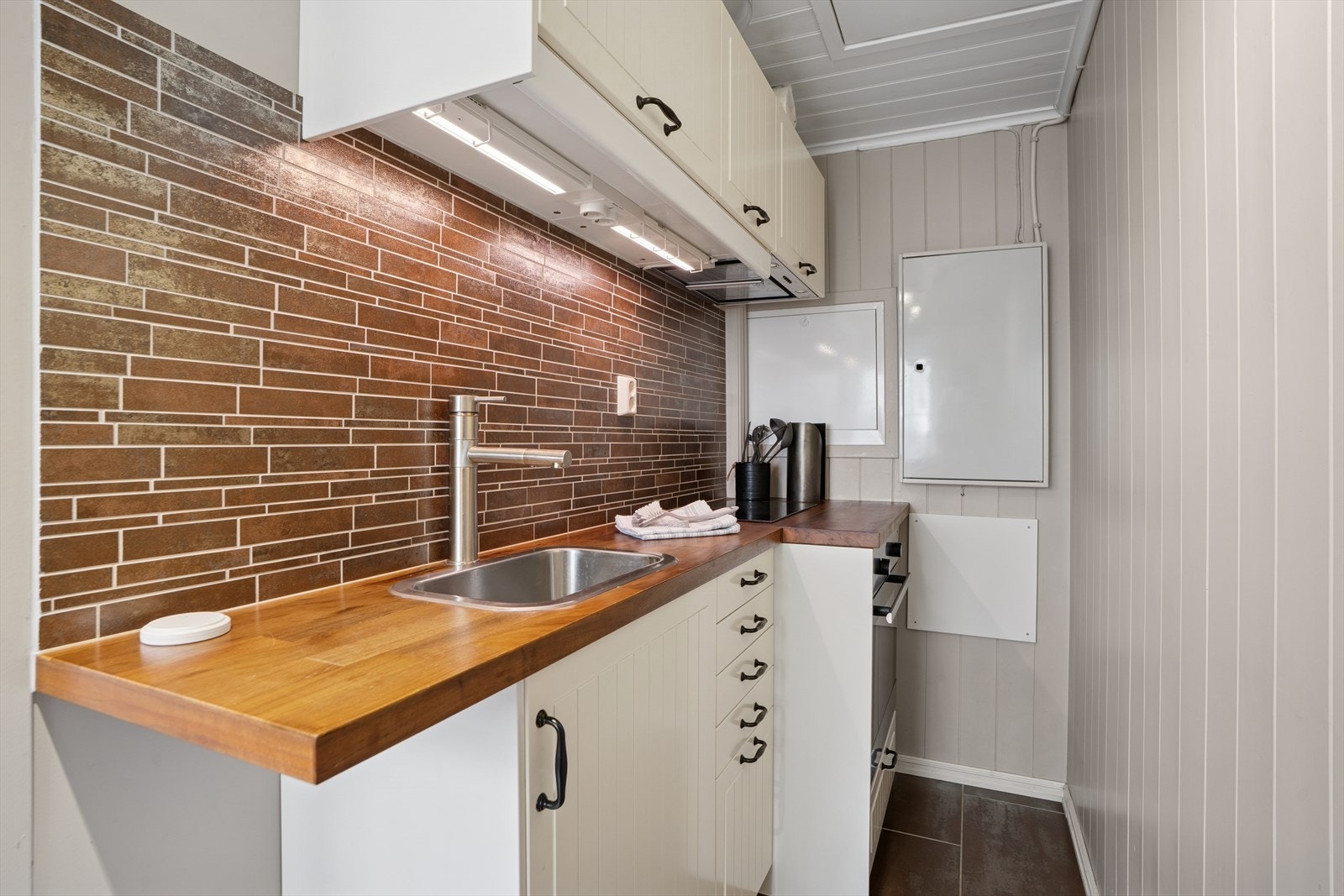 Anneks- innredet kjøkken Galleribilde