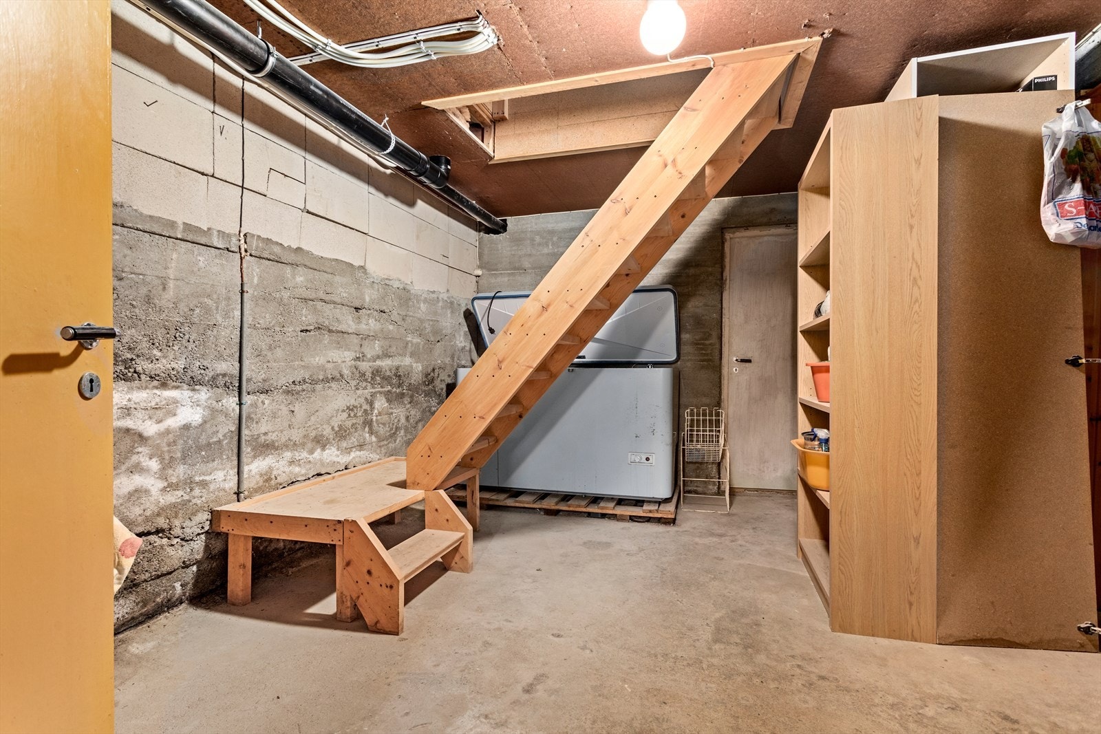 Gangareal i sokkeletasje. Galleribilde