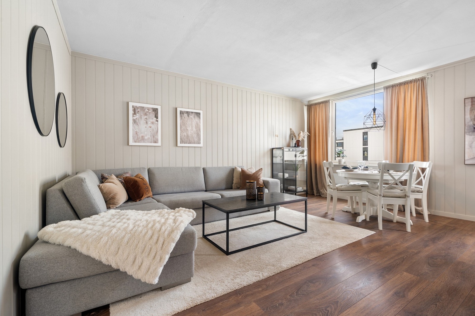 Særdeles flott 2-roms toppleilighet med sentral beliggenhet på Saupstad. Galleribilde