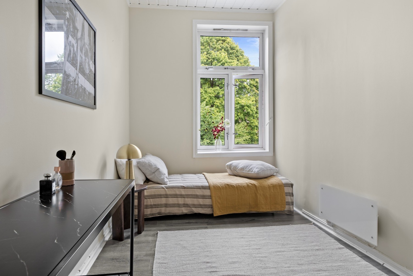 Leiligheten har 3 soverom av god størrelse med flott utsyn. Galleribilde