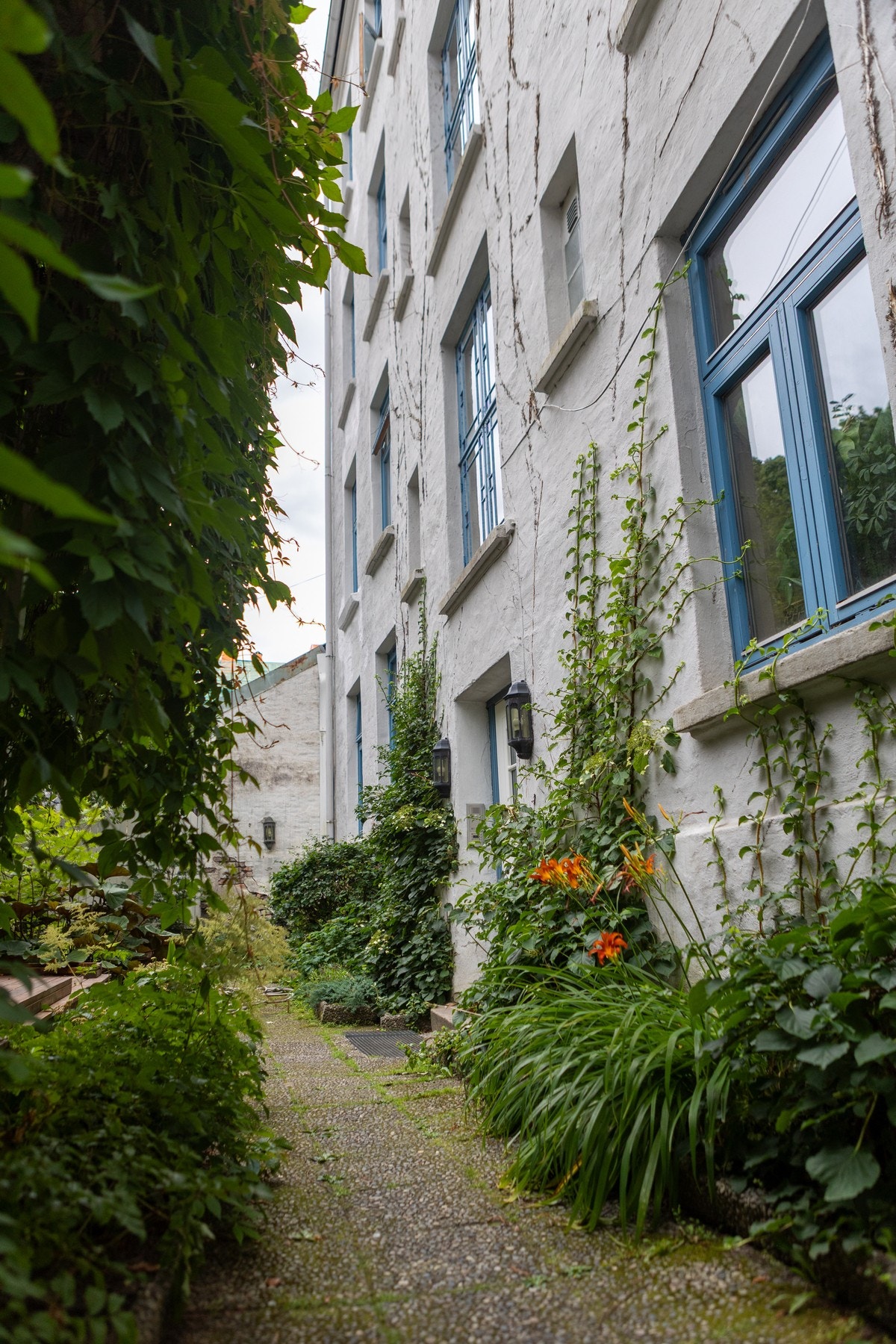 Bakgårdsbygningen ble oppført i 1898. Galleribilde