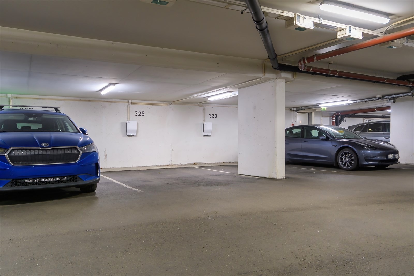Det medfølger en garasjeplass i felles garasjeanlegg Galleribilde