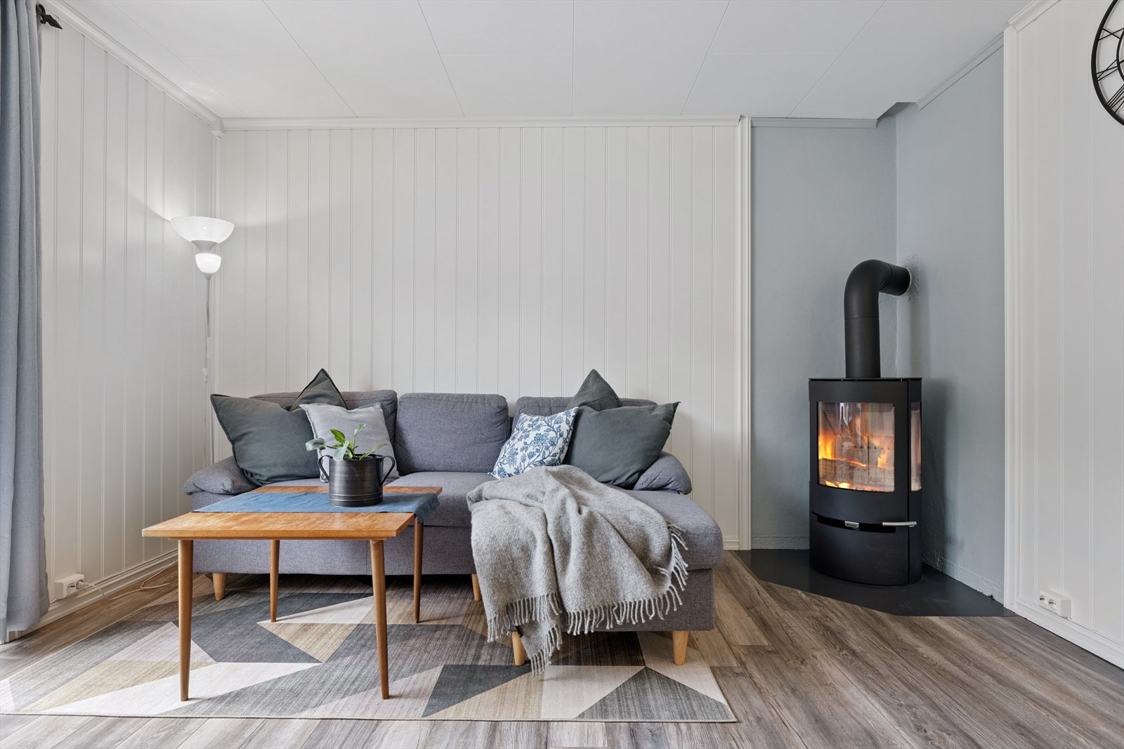 Nyere gulv og malte overflater! Galleribilde