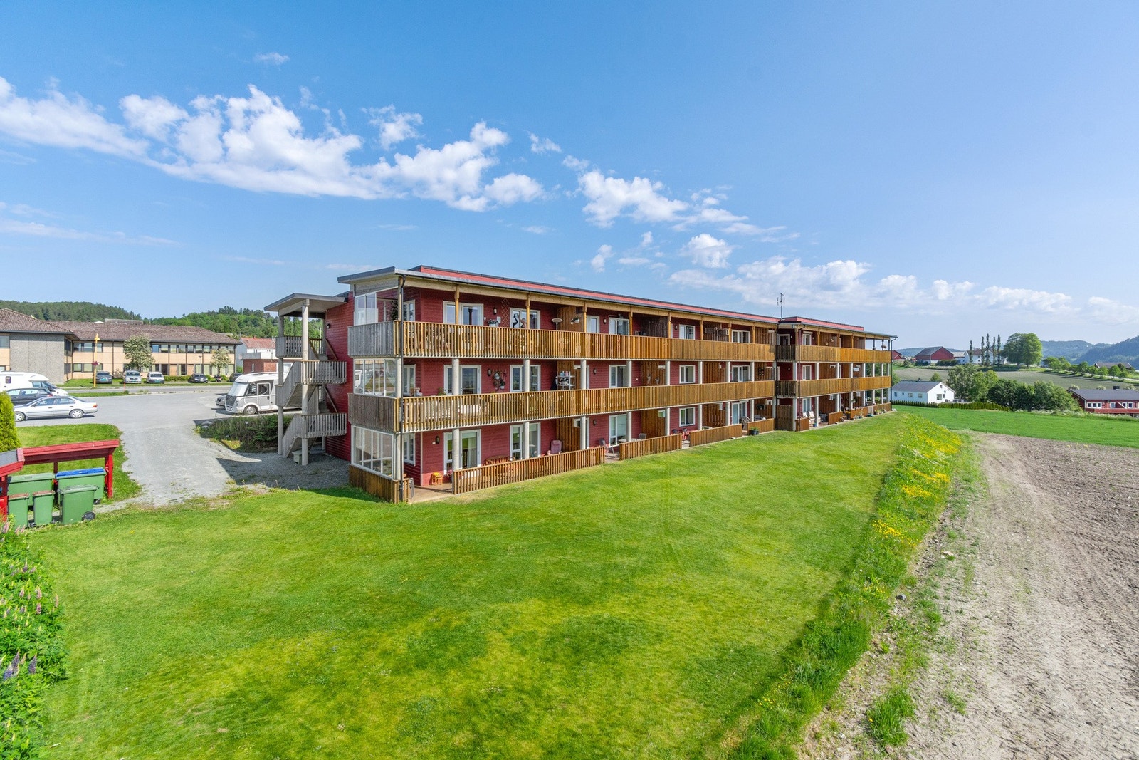 Velkommen til Alstadvegen 110 - en lys og innbydende 2-roms leilighet sentralt på Frosta! Foto: EFKT (Hamish Grey) Galleribilde