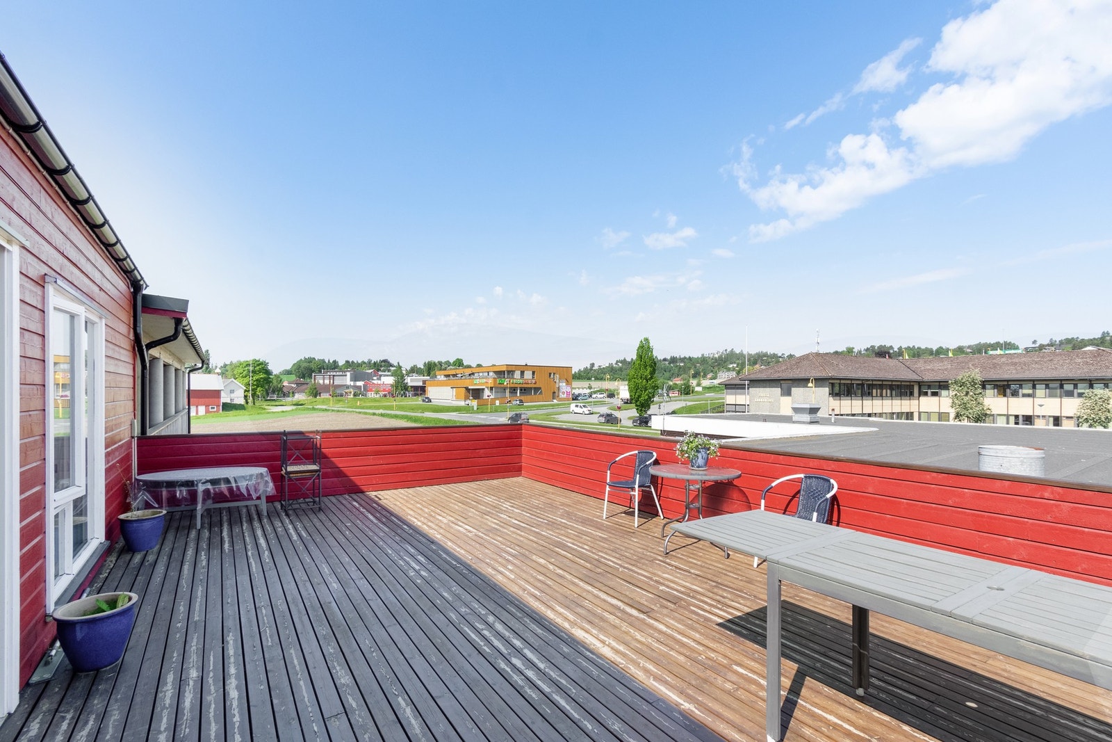 Felles takterrasse med gode solforhold - perfekt for sosiale stunder. Galleribilde