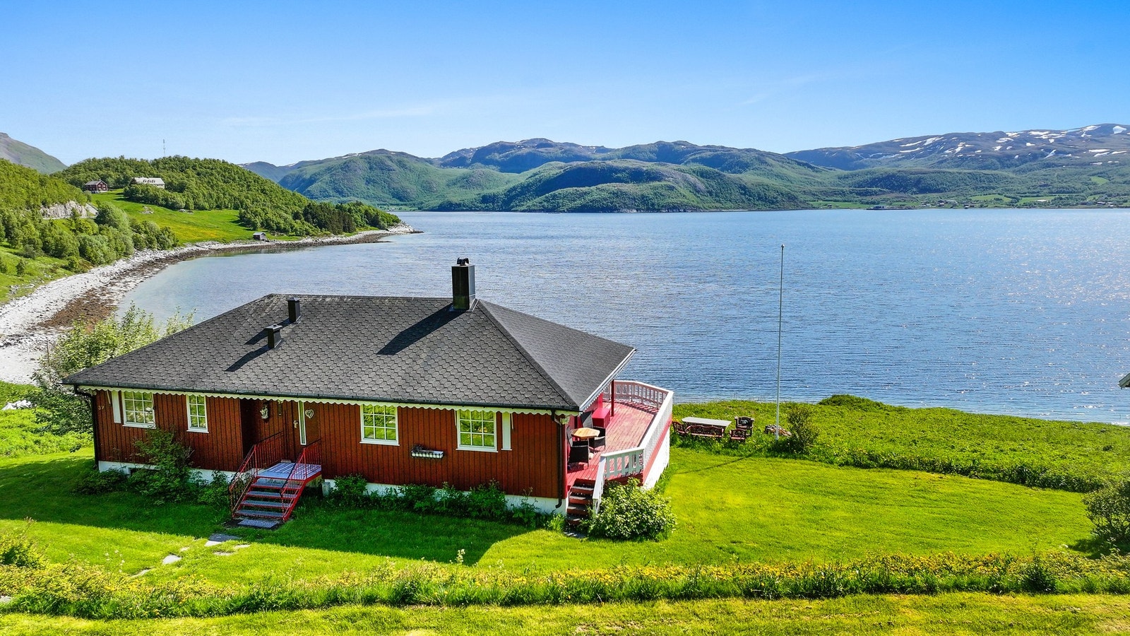 Det er parkeringsmuligheter på egen tomt. Galleribilde