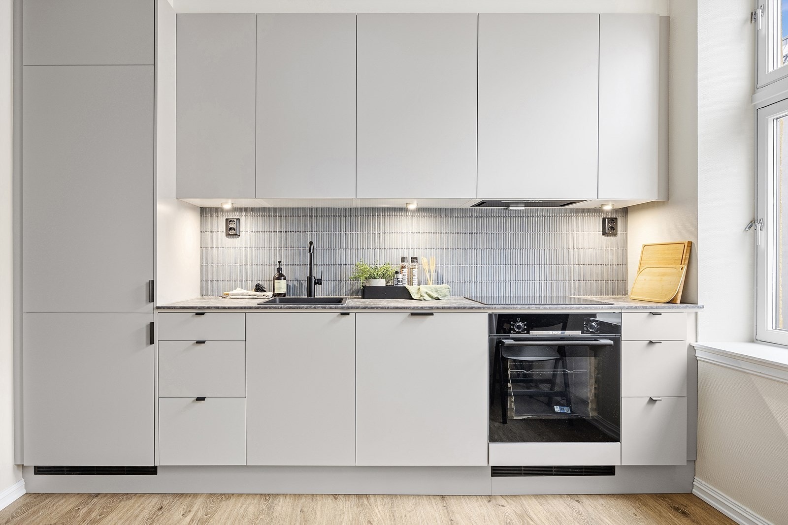Stilrent og moderne kjøkken fra 2025. Alt er nytt! Galleribilde