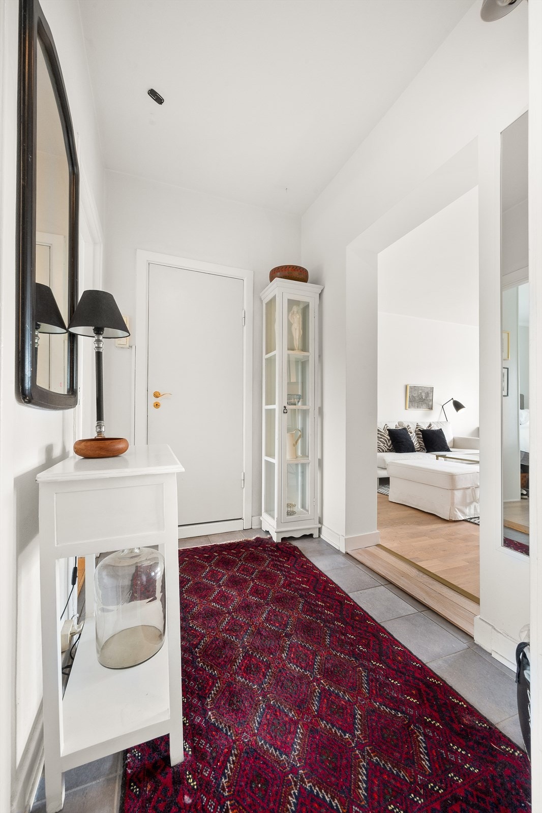 - Innbydende og romslig entré - Galleribilde