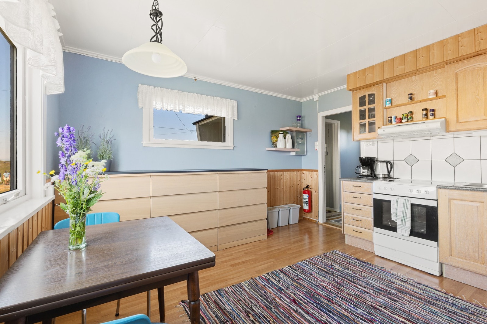 Svært romslig kjøkken Galleribilde