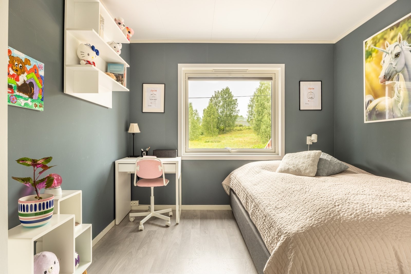 Soverom 2 med adkomst fra entrè Galleribilde