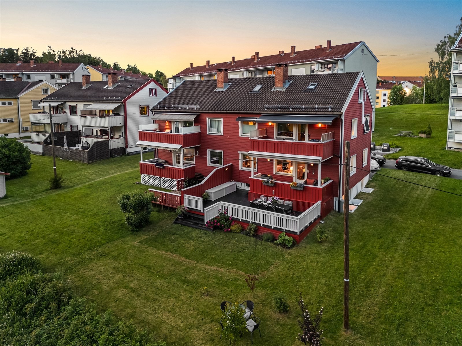 Beliggenheten gjør at den passer de fleste - både de som ønsker byen lett tilgjengelig og turglade som ønsker marka lett tilgjengelig Galleribilde