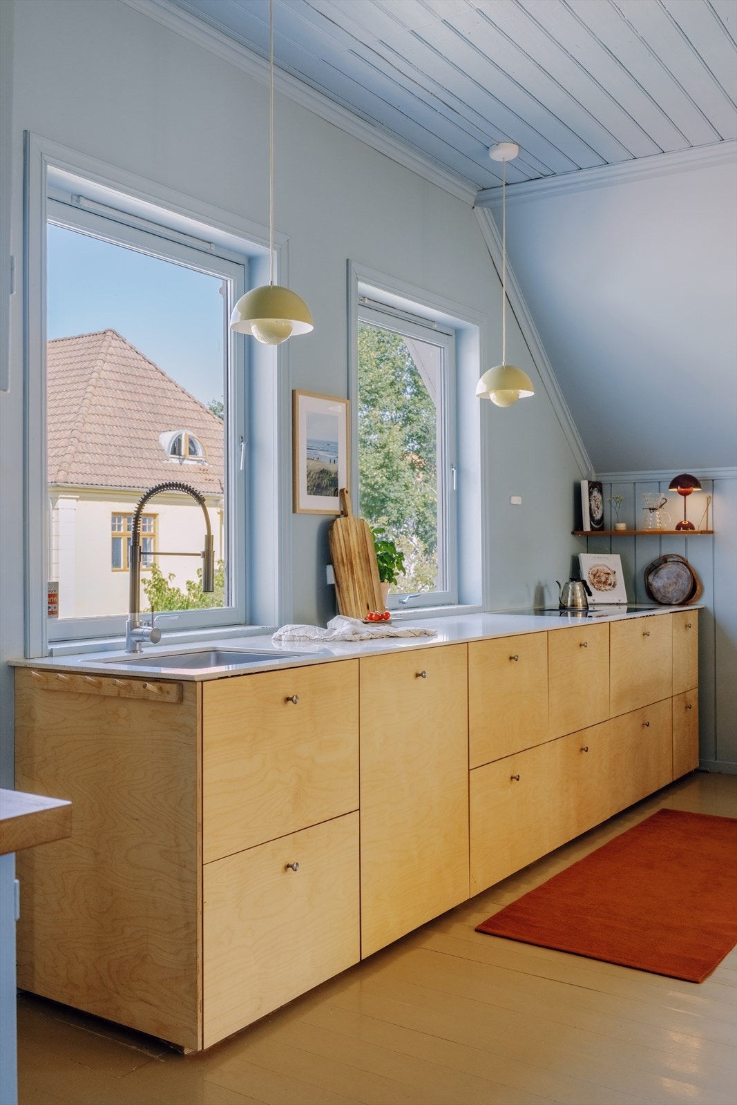 Integrert oppvaskmaskin, platetopp og stekeovn. Galleribilde