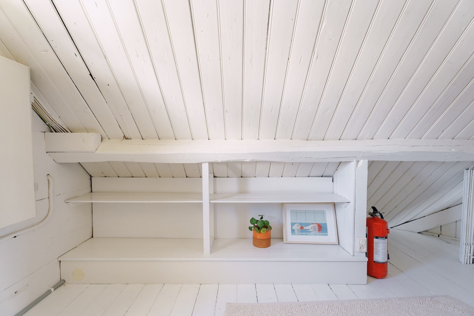 Opp på loftet finner du en romslig bonusetasje med et gulvareal på hele ca. 31 m². Galleribilde