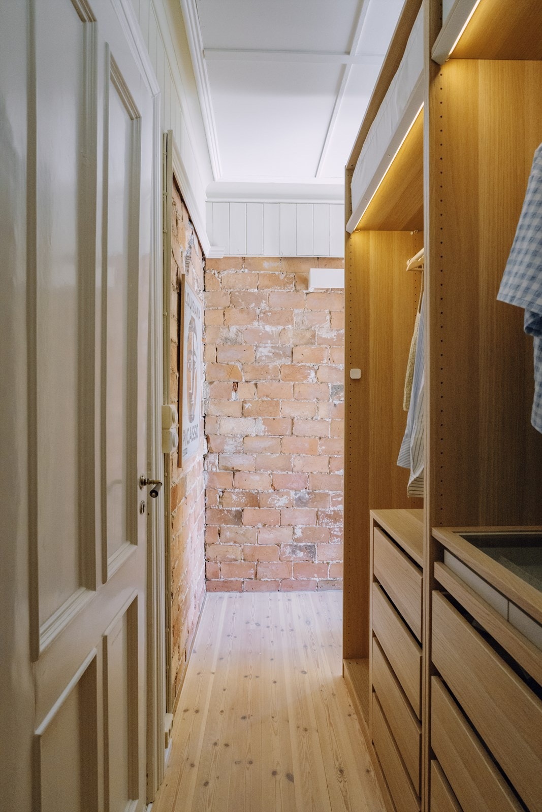 Walk-in garderobe. Galleribilde