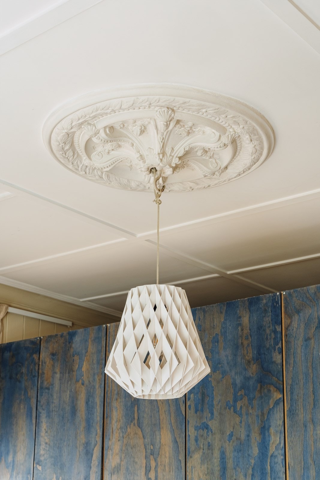 Rosett i tak på soverom, kanskje original? Galleribilde