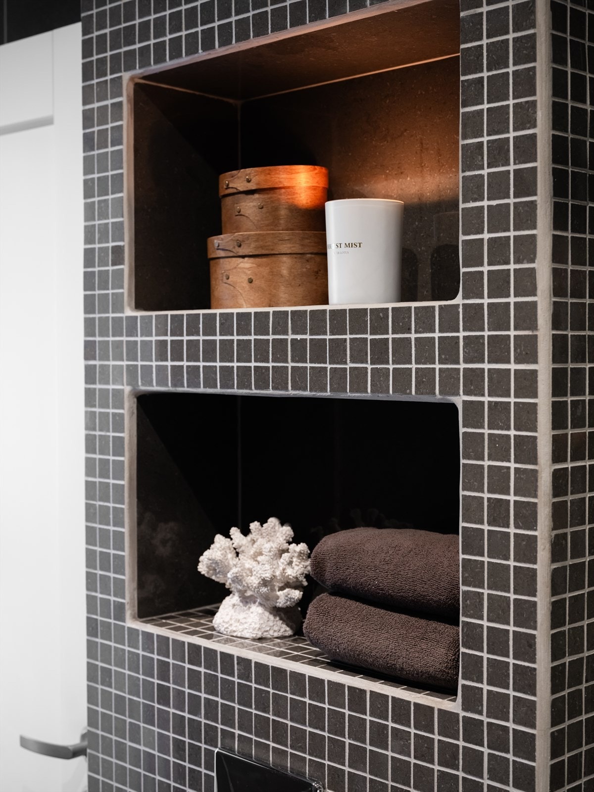 Elegant nisjeløsning som egner seg godt til innredning eller oppbevaring. Galleribilde