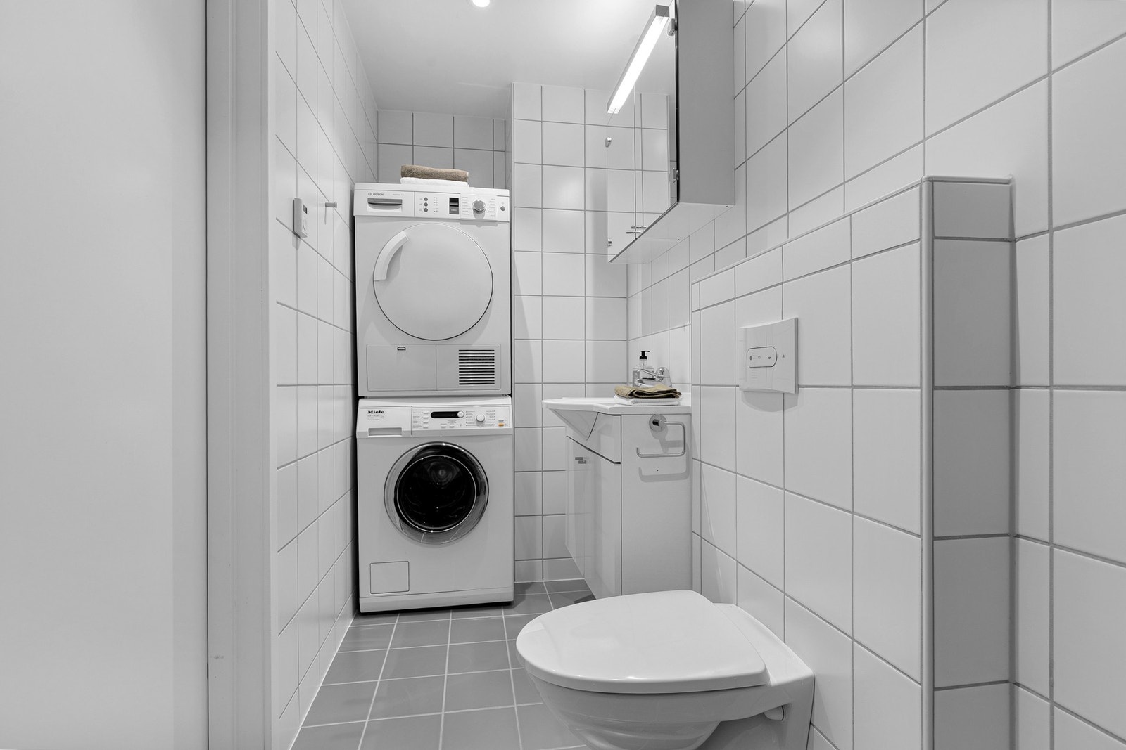 ...og opplegg til vaskesøyle. Galleribilde