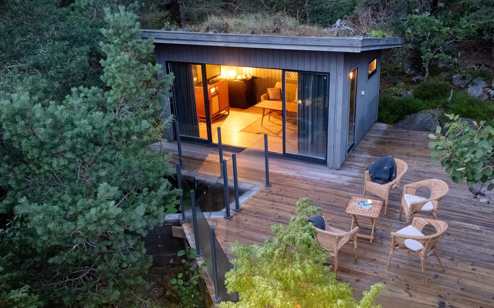 Refuge apres midi - et fristed der du kan trekke deg tilbake og nyte ro og kveldssol. Galleribilde