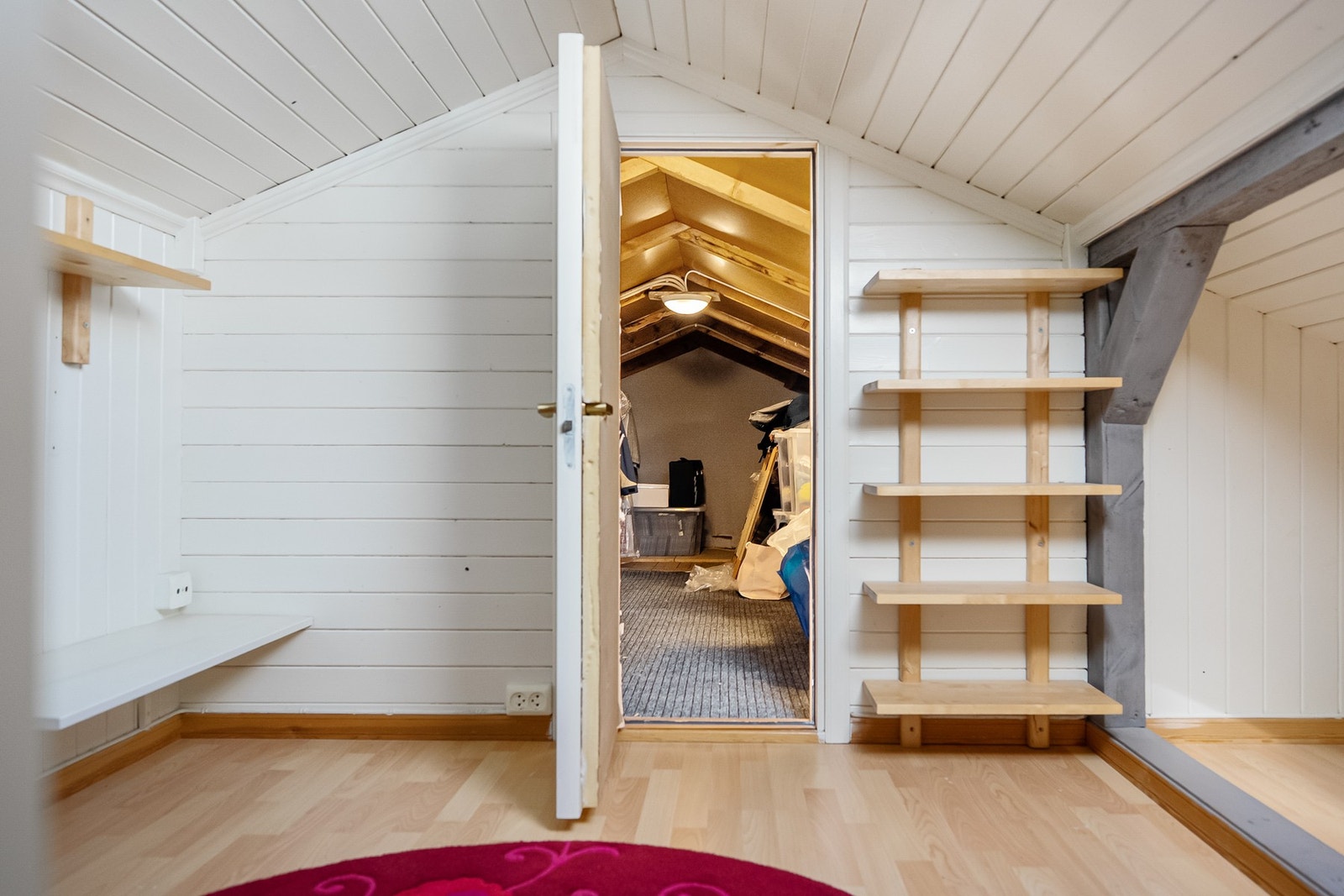 Videre inn til loftet. Galleribilde