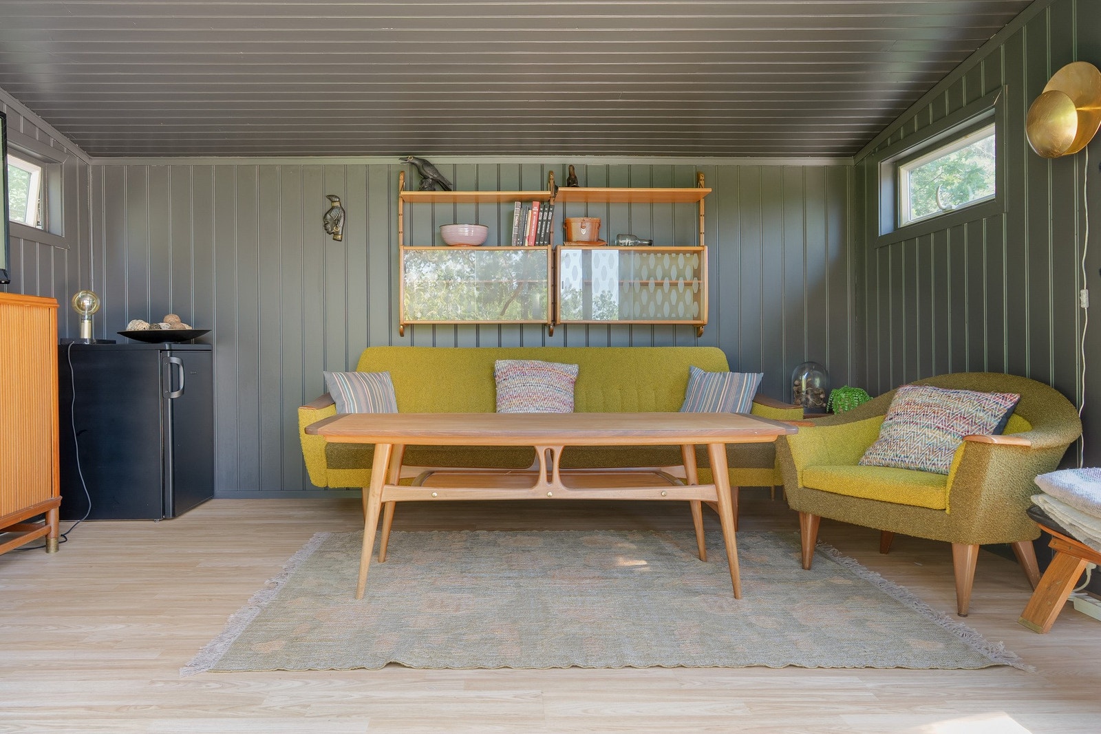 Et smakfullt interiør i hytta ved karpedammen. Galleribilde