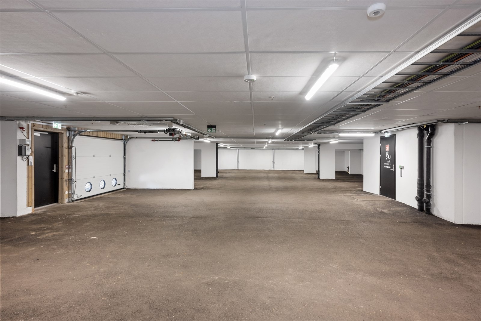 Det medfølger en parkeringsplass i parkeringskjeller Galleribilde