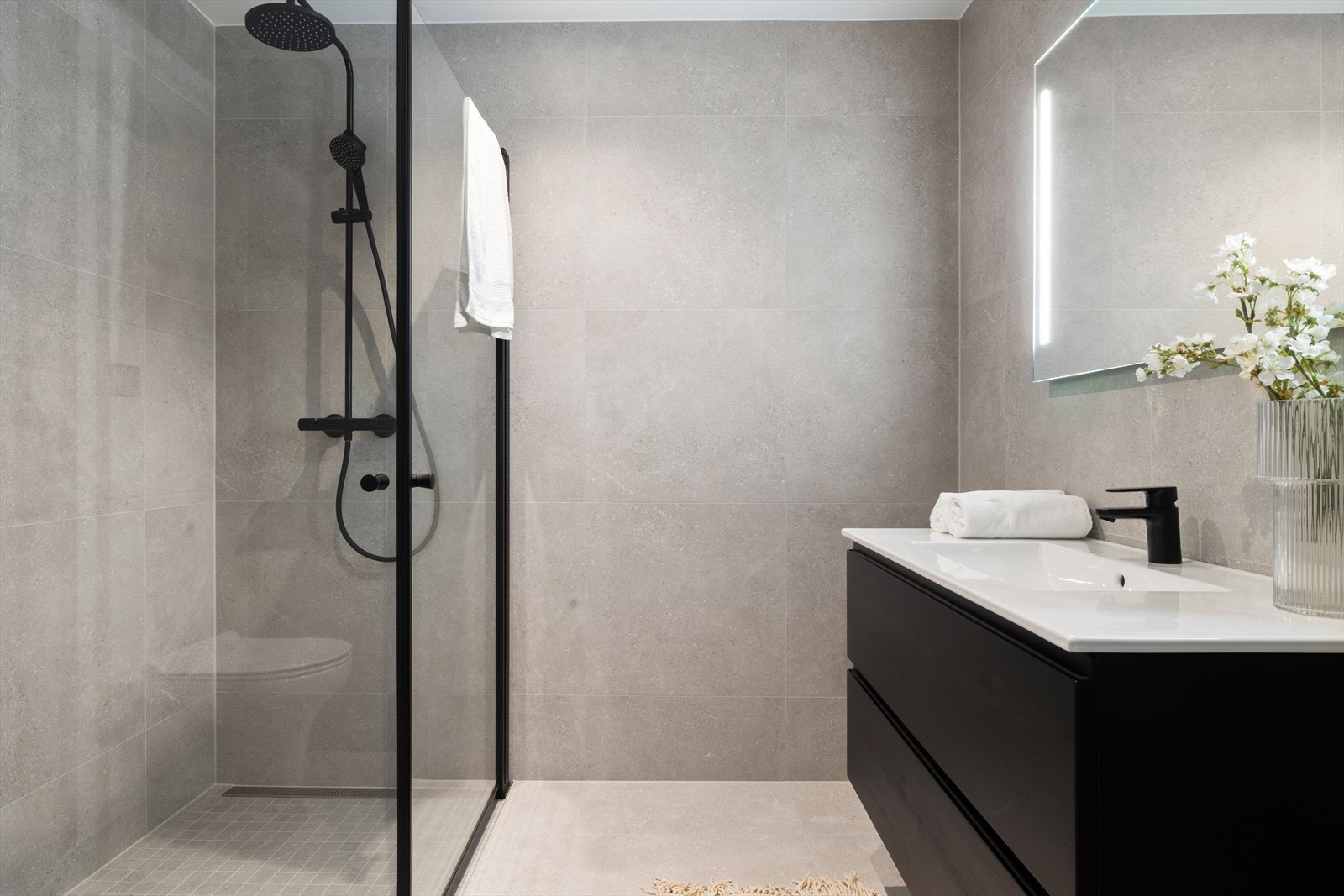 Bad tilknyttet hovedsoverommet Galleribilde