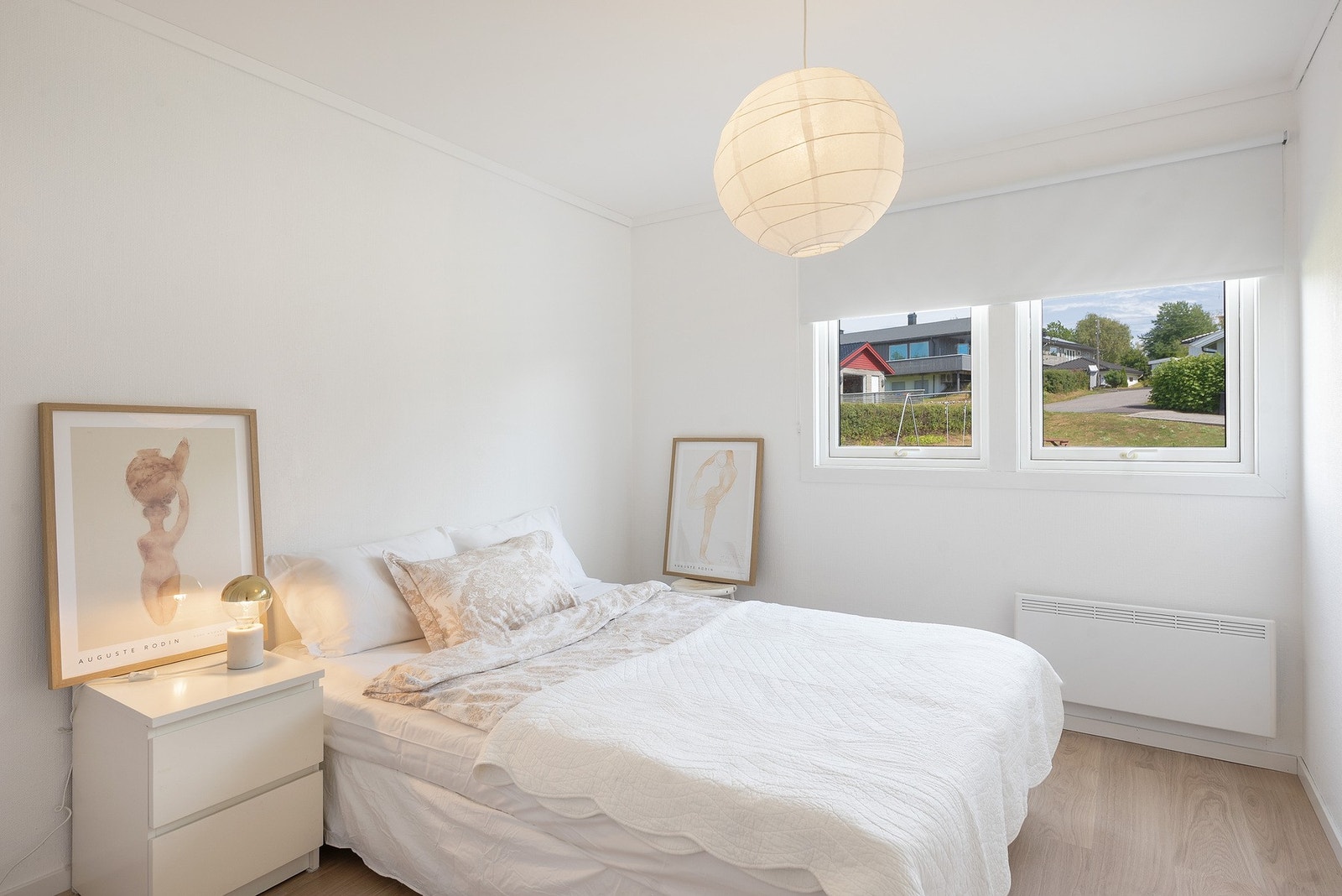 Romslig soverom Galleribilde