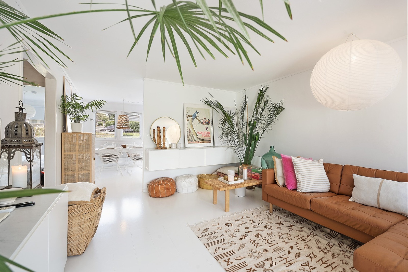 EIE eiendomsmegling ønsker velkommen til Fossekallveien 15B og 1.etasje! Galleribilde