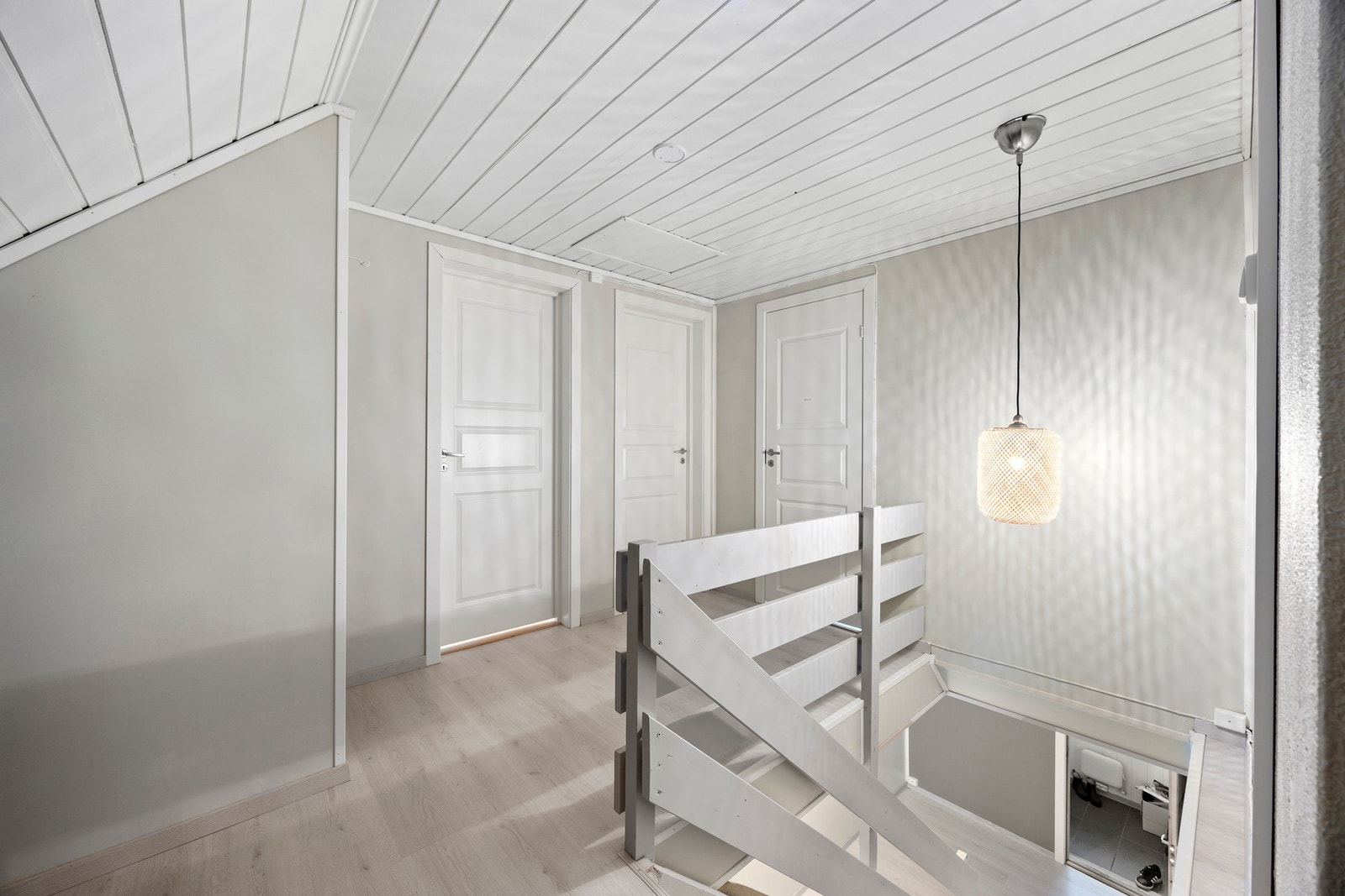 Trapperom - ca 9,5 kvm. Galleribilde