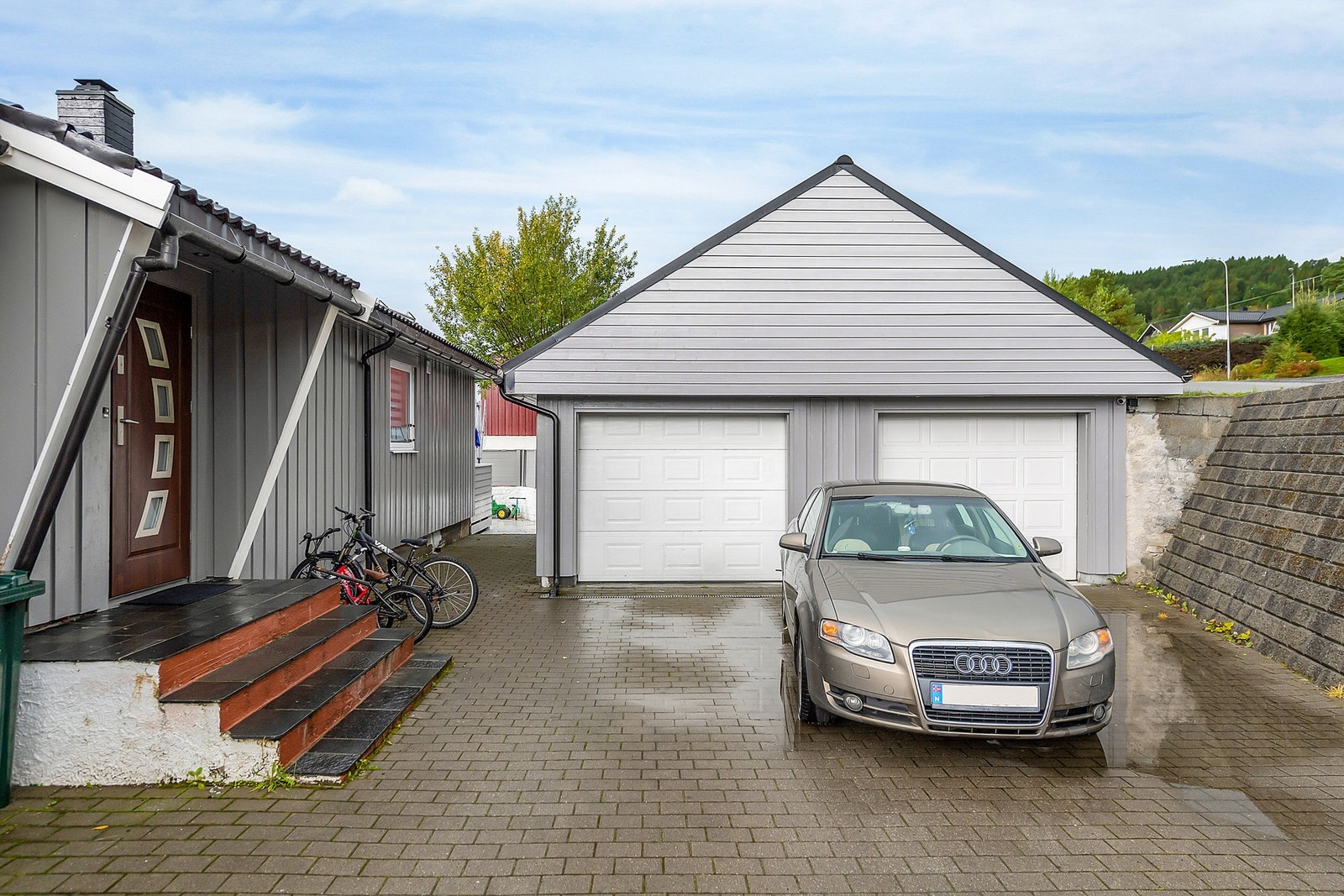 Dobbelgarasjen ble oppført i 2014. Galleribilde