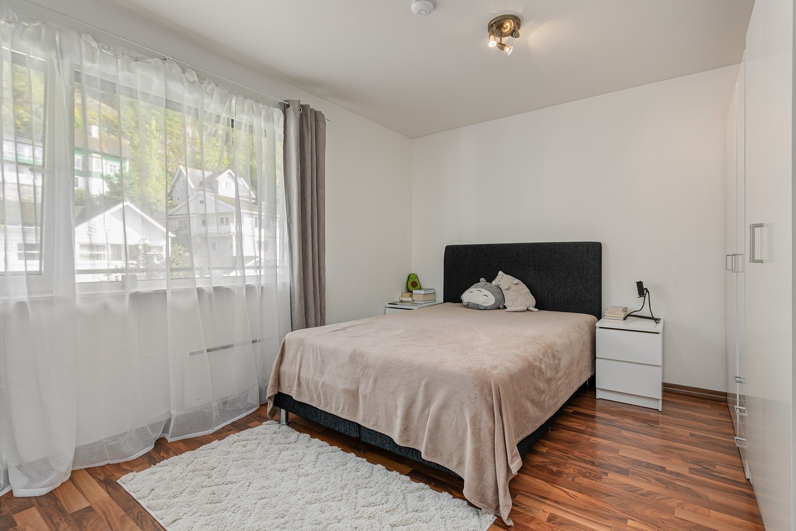 Romsleg soverom... Galleribilde