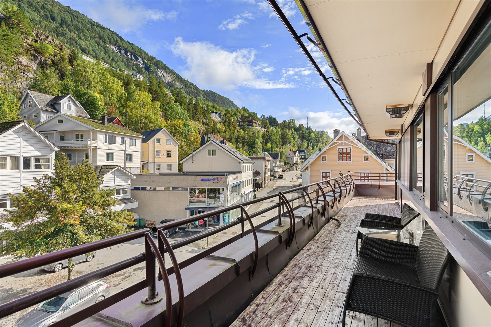 Fra stova er det utgang til felles terrasse Galleribilde