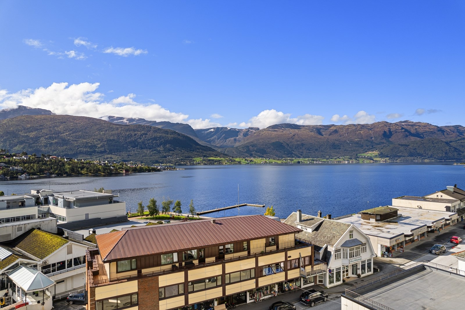 Velkommen til Nordtrandsvegen 6, presentert av Jostein Mo i Wmegling. Galleribilde