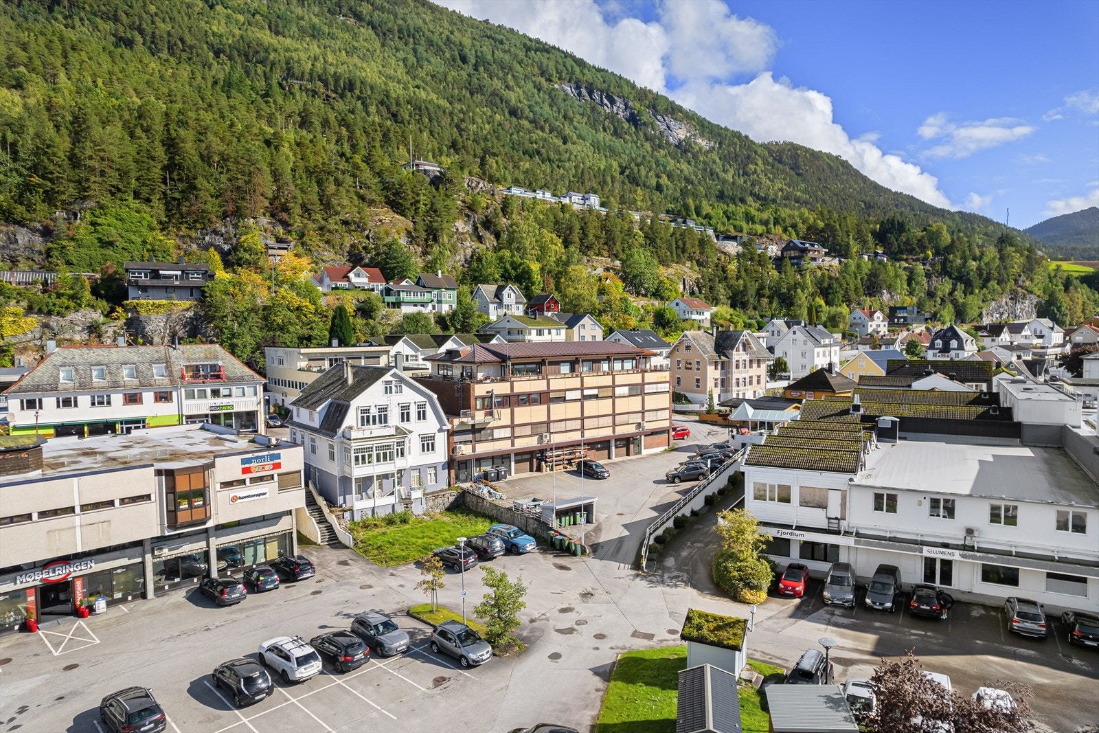 ... kino, kultursal og bibliotek. Velkommen på visning! Galleribilde