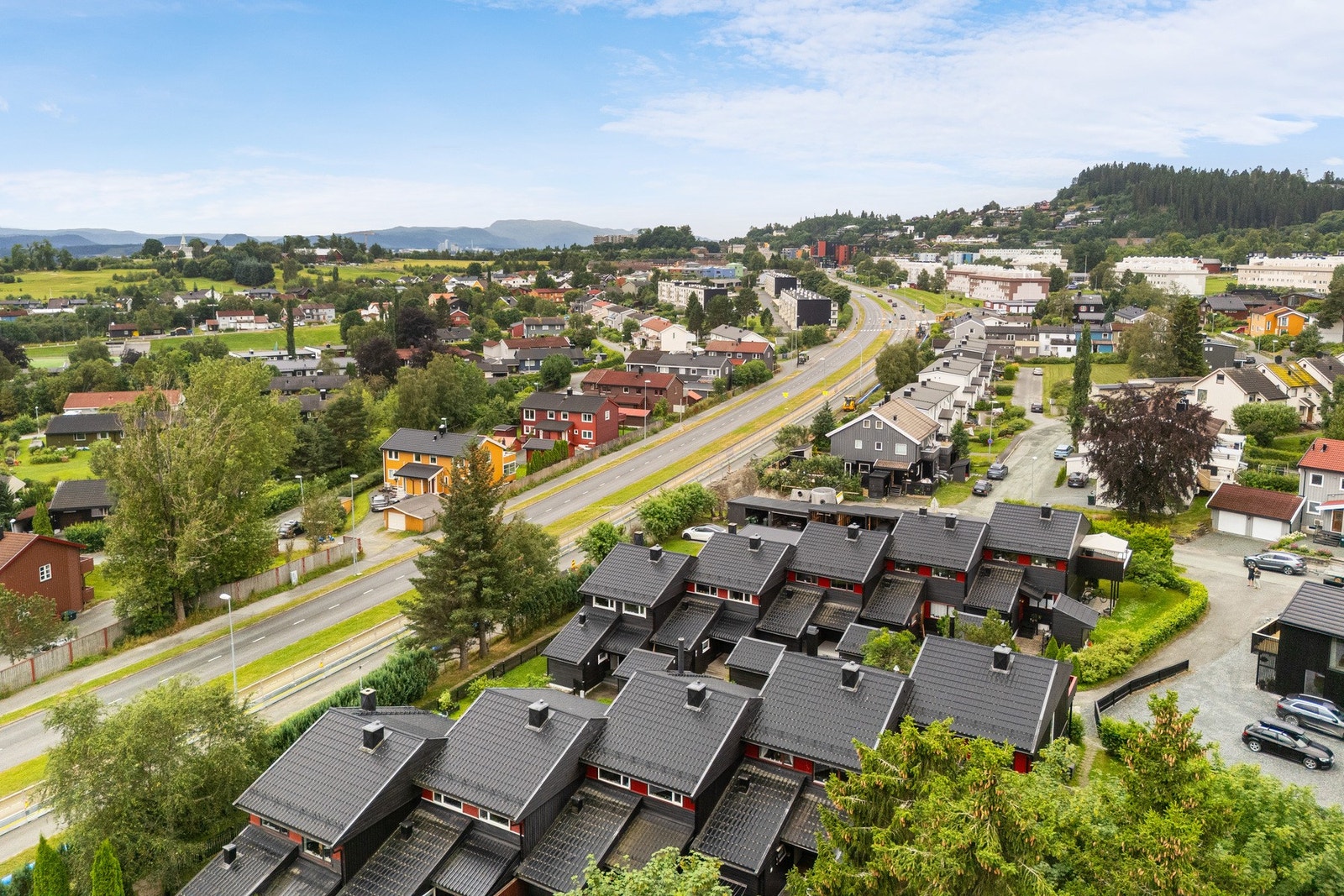 Attraktivt boligområde med kort vei til alt man trenger! Galleribilde