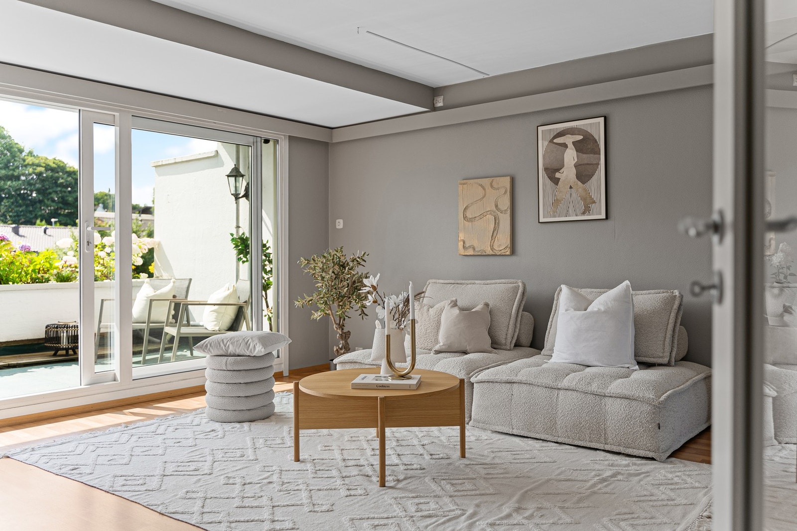 EIE eiendomsmegling v/ Inger Johanne Mauland Frivold har gleden av å presentere Tennisveien 15 Galleribilde