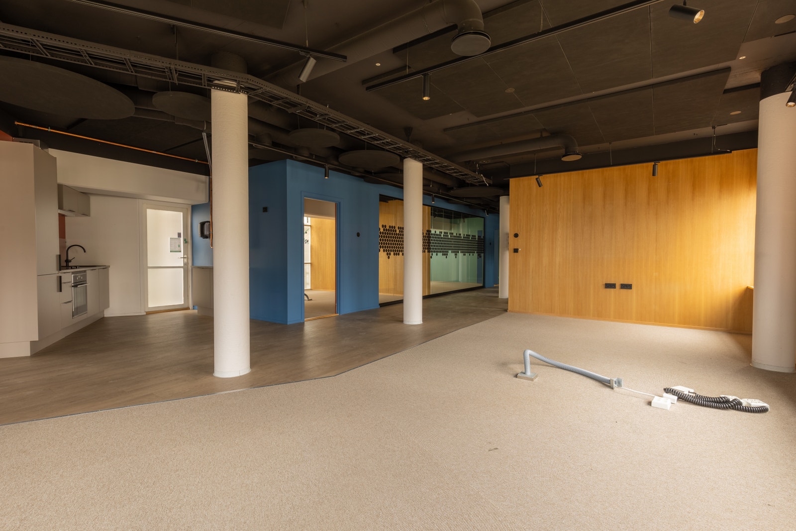 Lokale 3/4 - 327kvm Galleribilde