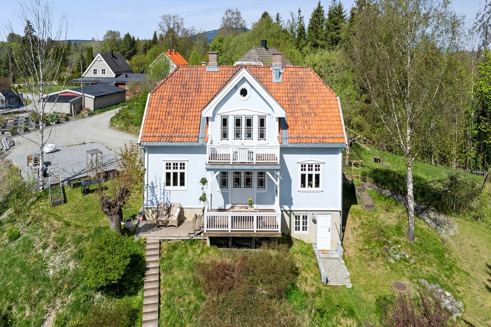 Krogsveen v/ Trude Stensby presenterer Tunneltoppen 48 - En innholdsrik og herskapelig villaeiendom med idyllisk beliggenhet i Eidsvoll - Drømmen kan bli din! Galleribilde
