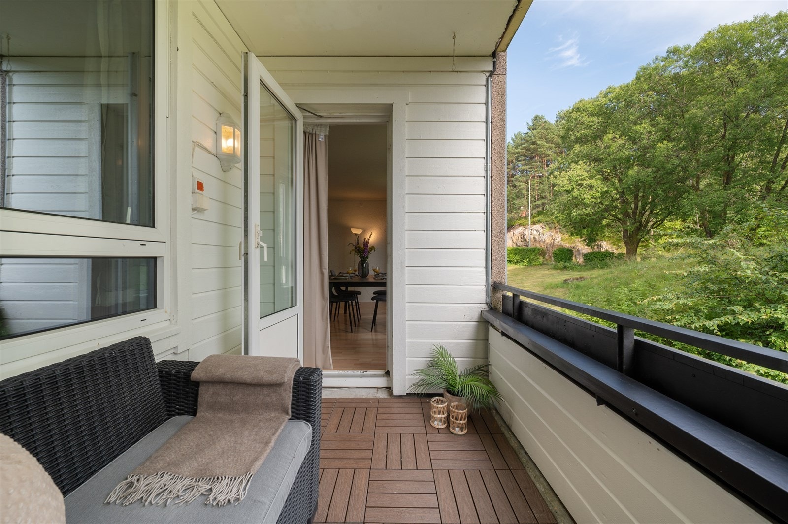 - Bruksmulighetene er enda større ettersom at balkongen er overbygd - Galleribilde