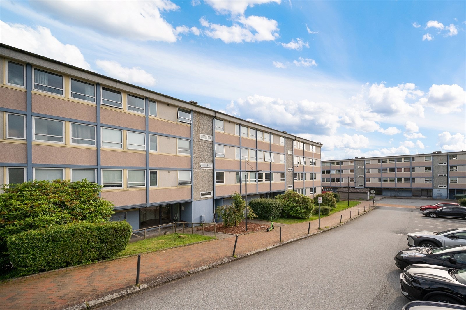 - Leiligheten ligger i Lyshovden, et attraktivt borettslag med høy trivselsfaktor - Galleribilde