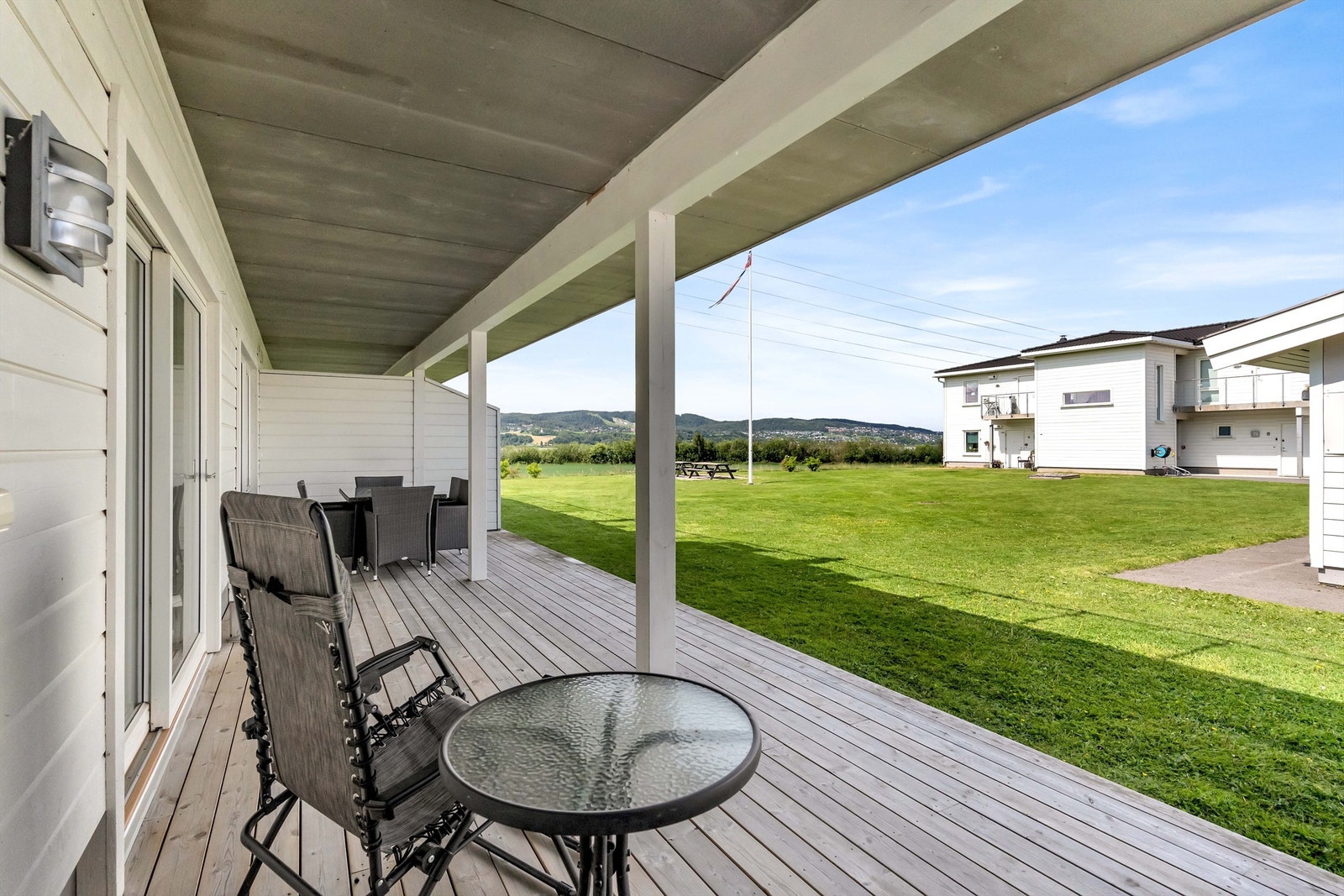 Robotklipper - alltid perfekt klipt plen, helt automatisk. Galleribilde