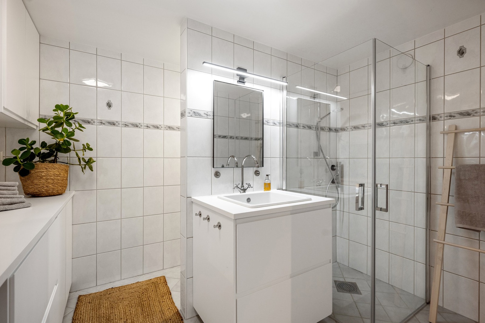 Badet er oppusset i ca. 2005 - ny innredning i 2022 Galleribilde