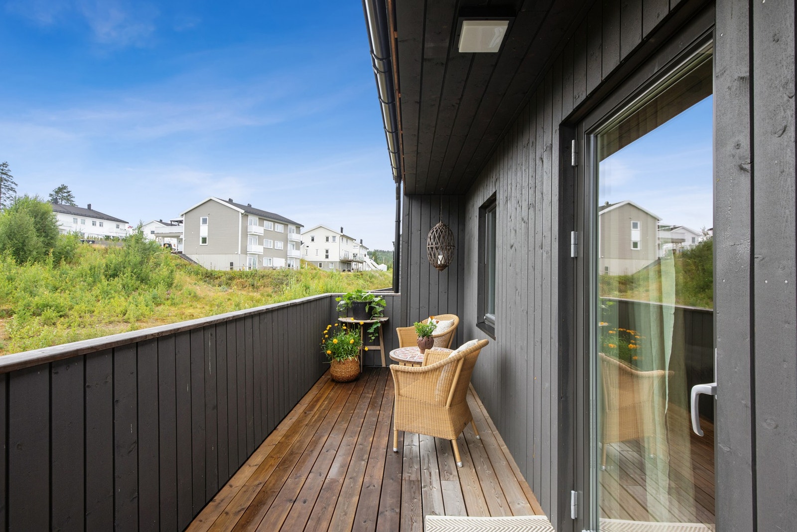 Fra balkongen er det herlig utsyn. Galleribilde