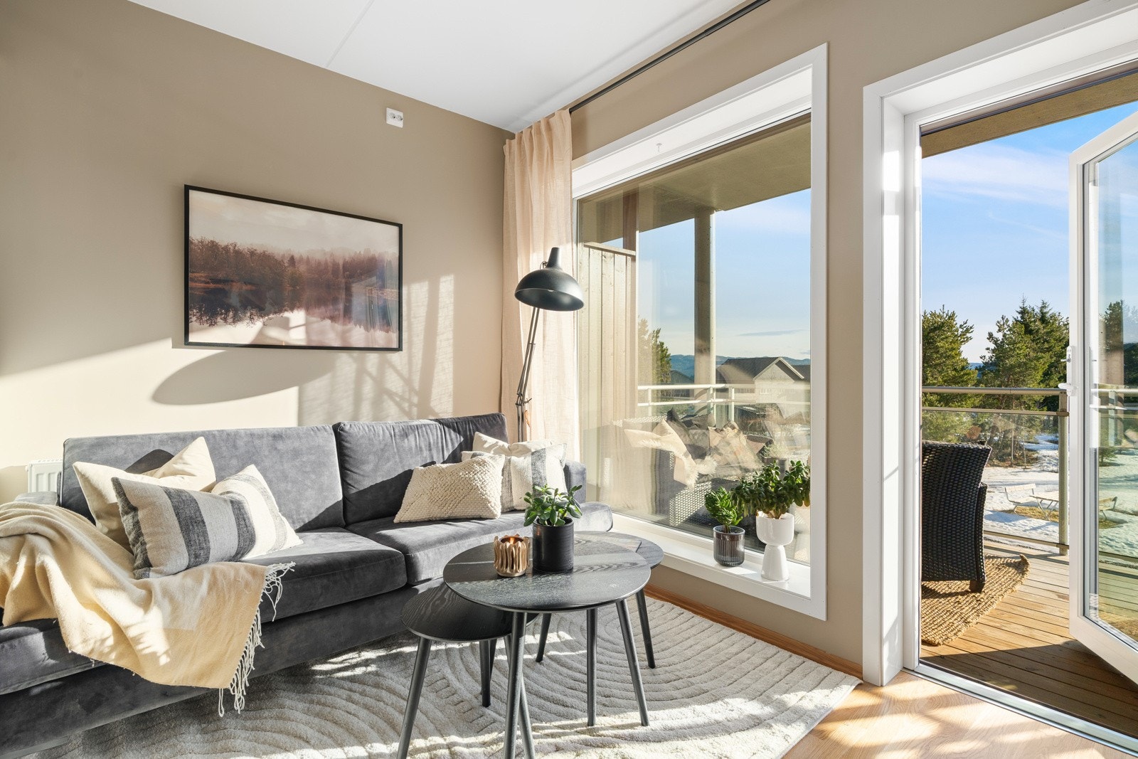 Proaktiv Eiendomsmegling v/ Andreas Eidsli presenterer et stilfullt hjem tett på naturen. Galleribilde