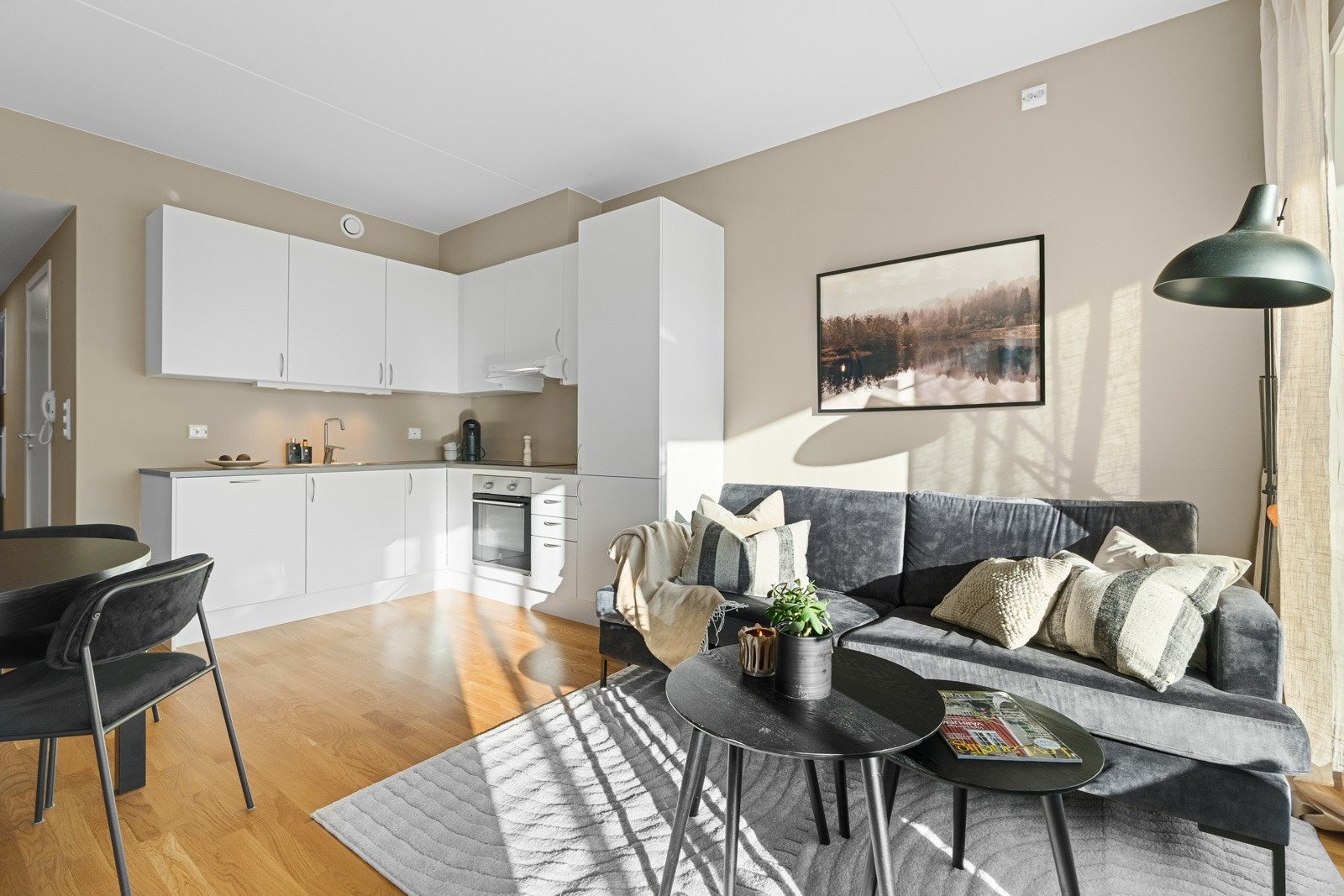 Oppvarming med fjernvarme inkl. i felleskostnadene Galleribilde