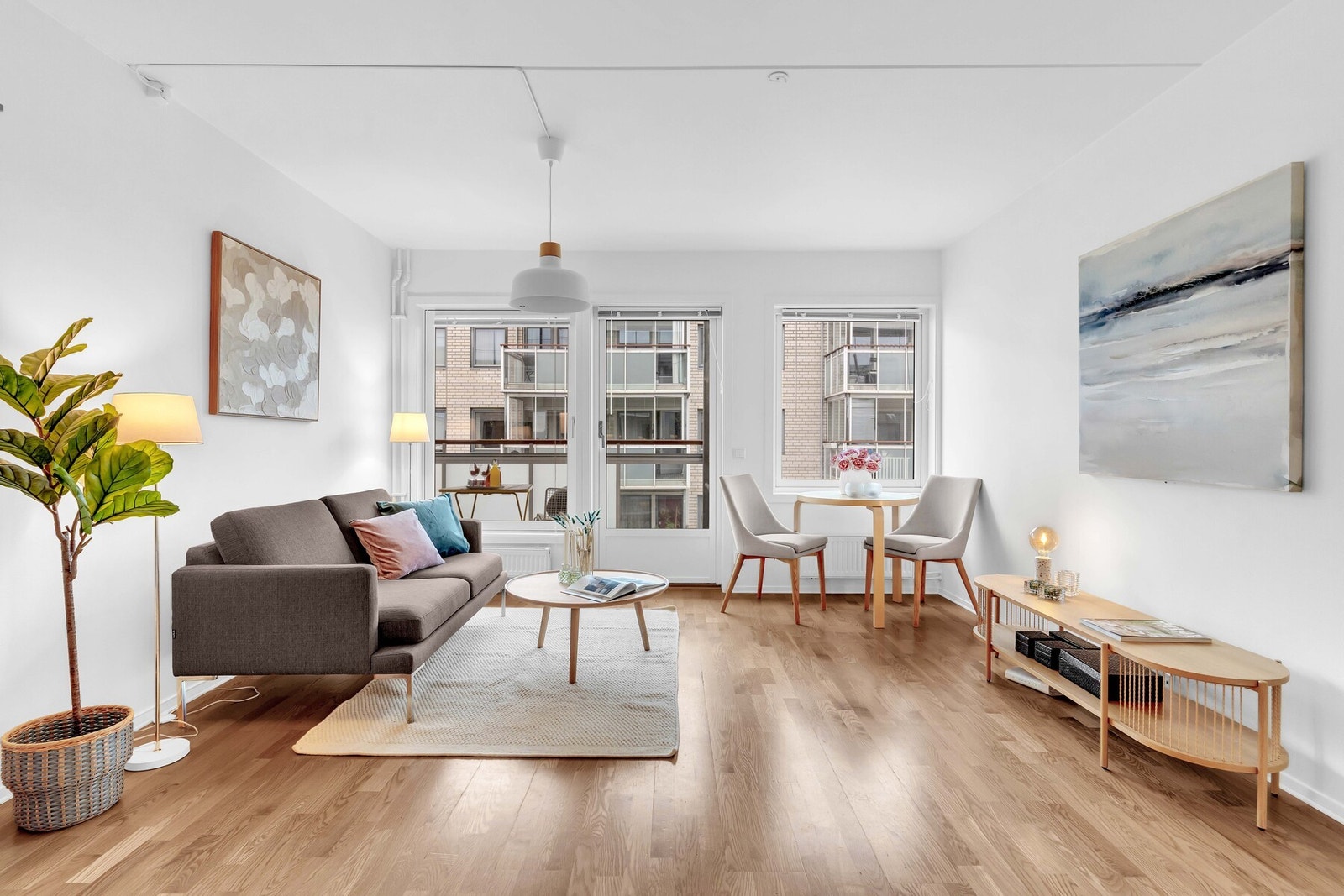 Velkommen til Hasle Torg og en flott 2-roms leilighet i bygg fra 2006! Galleribilde