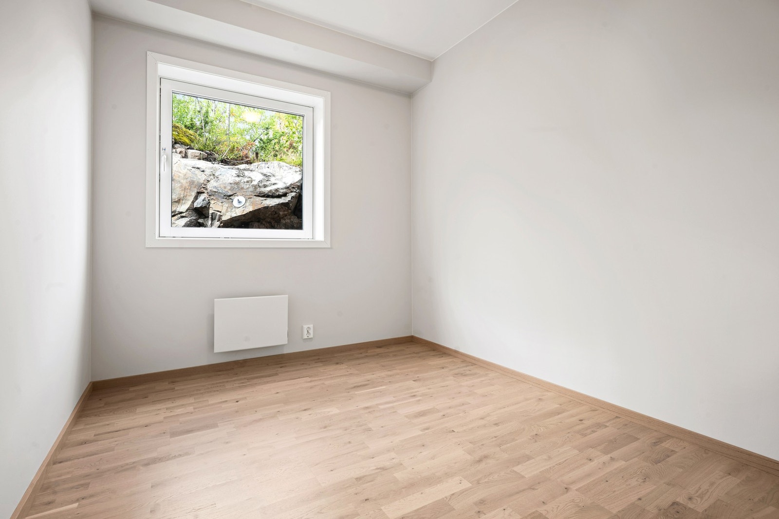 Soverom to er litt mindre, med flere bruksområder. Galleribilde