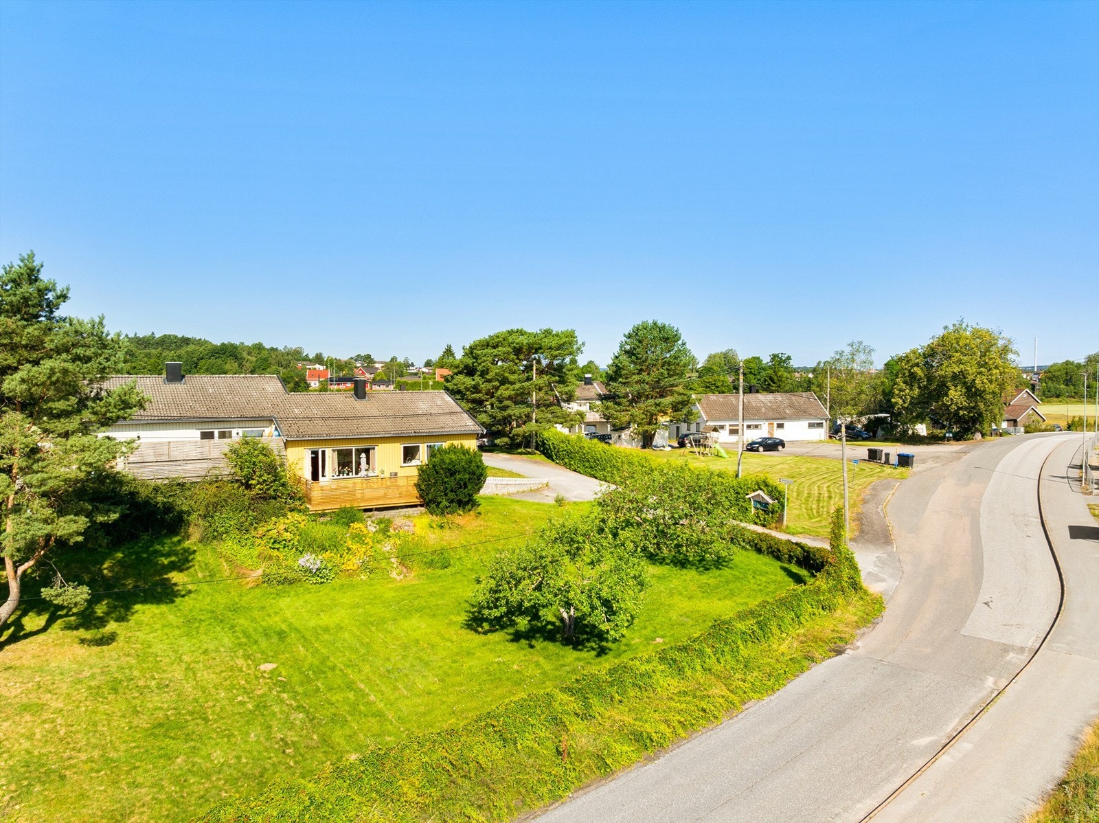 Navestadveien 103A presenteres av Raymond Bøhn i Krogsveen. Galleribilde